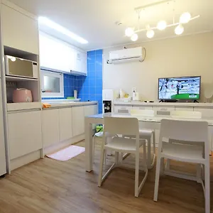  Homestay Hongdae Cocon - Female Only